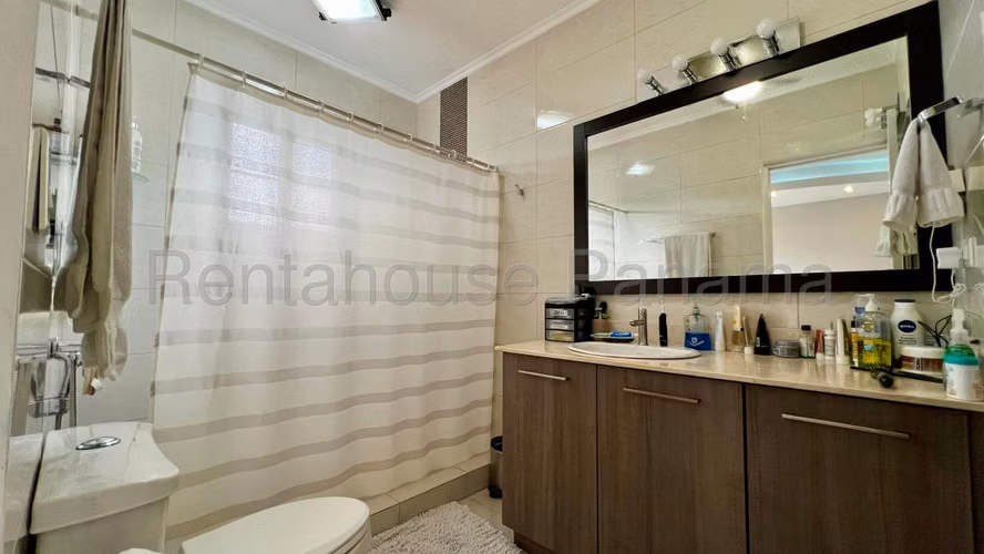 Venta de Casa en Versalles Quintas de Versalles Mts2: 251.67 PD