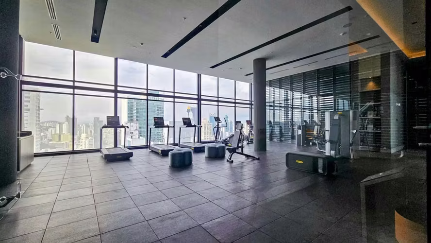 C301 SE ALQUILA AMPLIO Y ELEGANTE APARTAMENTO FULL AMOBLADO  EN LA AVENIDA BALBOA