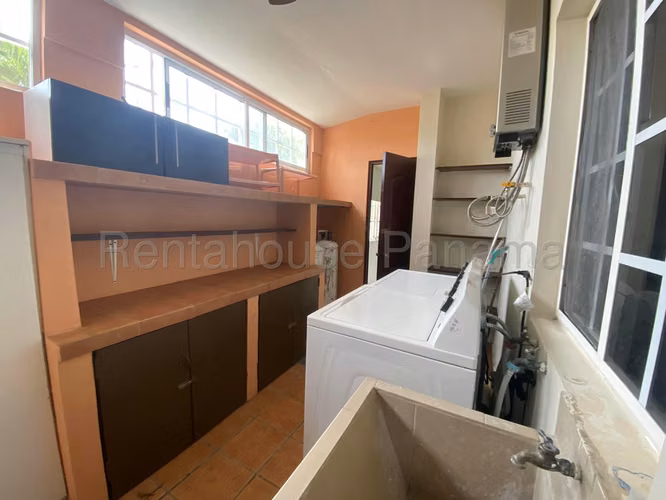 Venta de casa en Costa Sur AK