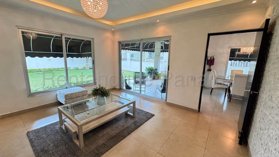 Venta de casa en Condado del Rey AK - Imagen 4
