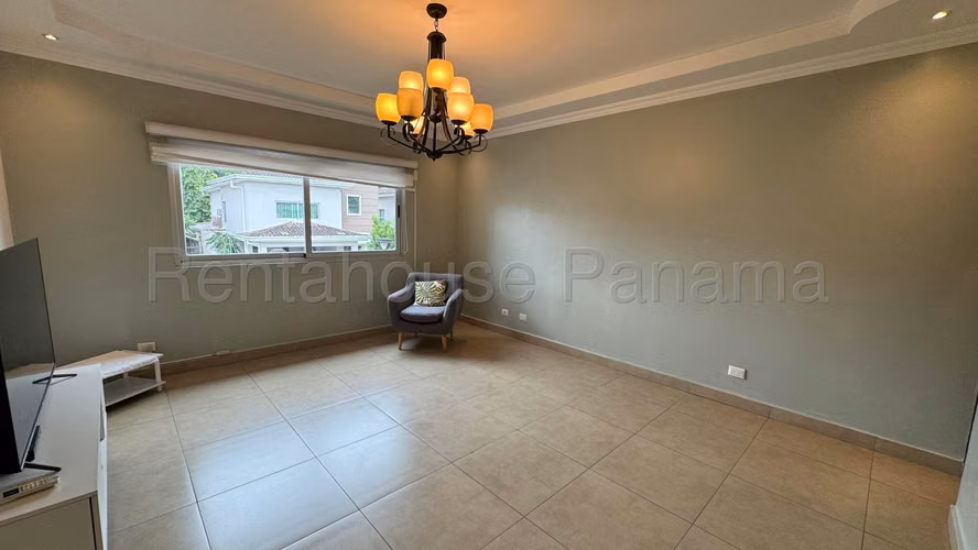 Venta de casa en Condado del Rey AK - Imagen 9