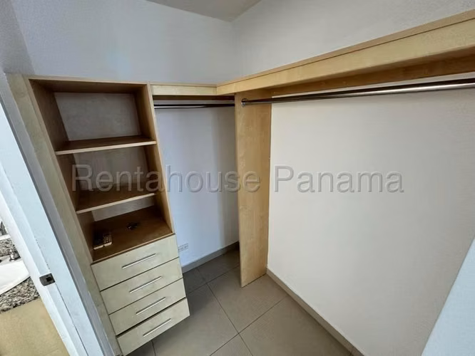 Vendo Apartamento Exclusivo en PH Sevilla, Costa del Este 26-4656GG