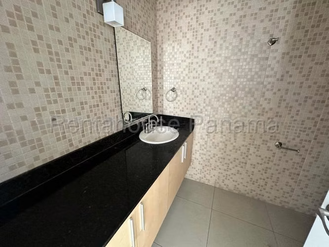 Vendo Apartamento Exclusivo en PH Sevilla, Costa del Este 26-4656GG