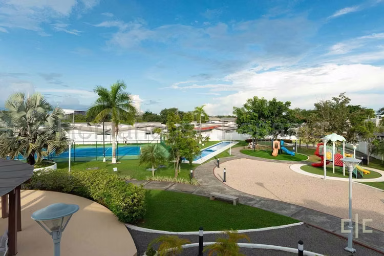 Venta de casa en	Costa Sur AK - Imagen 12