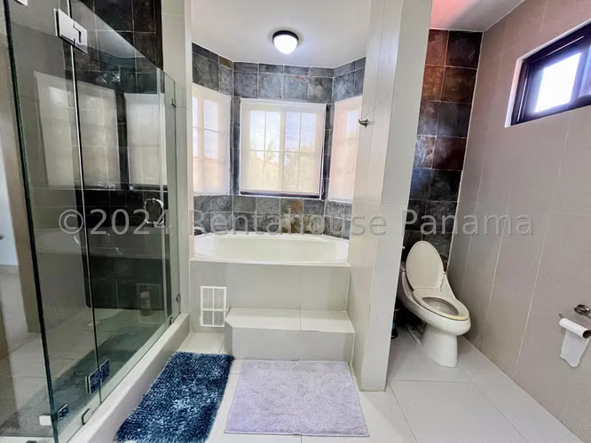 Venta de casa en Costa Sur AK - Imagen 12