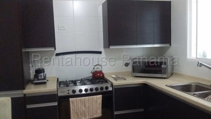 Venta de casa en	Brisas Del Golf AK