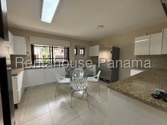Casa en Venta en Clayton AFC 25-4291