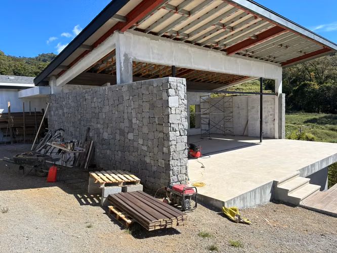 Venta Casas de Lujo en Boquete | Jaramillo | 3 Recámaras | 280 m² | Vistas a la Montaña