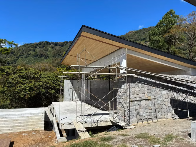 Venta Casas de Lujo en Boquete | Jaramillo | 3 Recámaras | 280 m² | Vistas a la Montaña