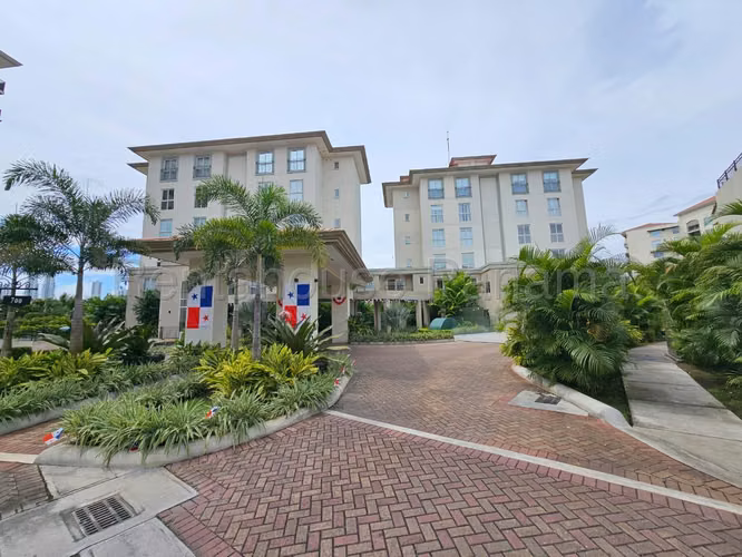 Se Vende Apartamento en Santa Maria LA26-4556