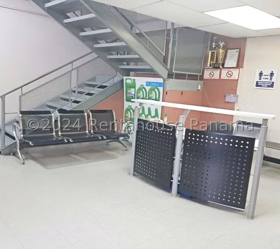 Venta de galera en Rio Abajo AK