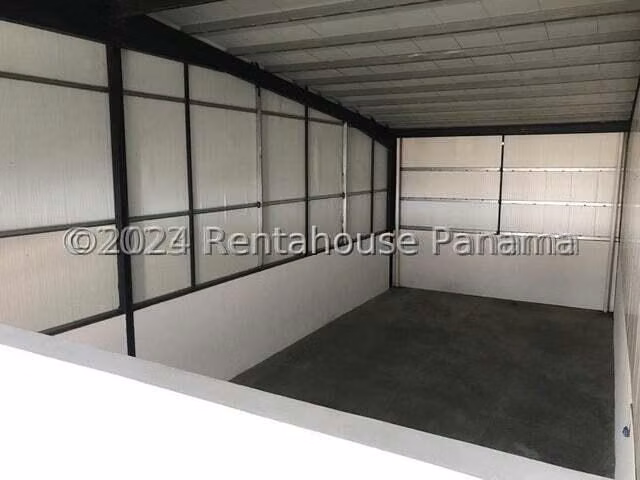 Venta de galera en Juan Diaz AK