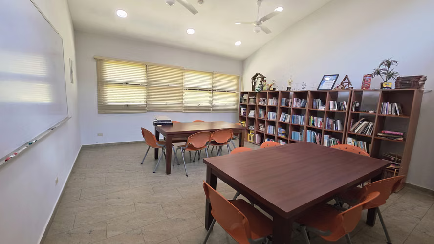Venta de Edificio en Cerro Azul, 40,000m2 de terreno y 4,080m2 de construcción
