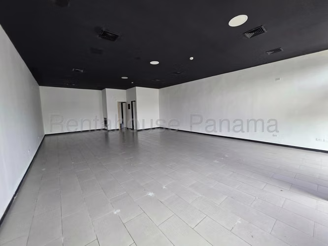 Venta de local comercial en Parque Lefevre AK