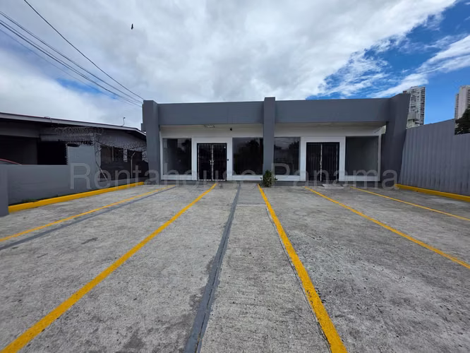 Venta de local comercial en Parque Lefevre AK