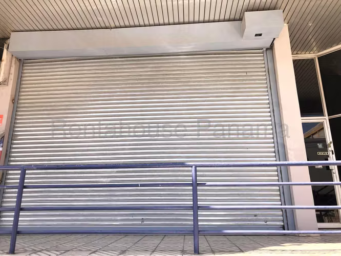 Venta de local comercial en Rio Abajo AK - Imagen 2