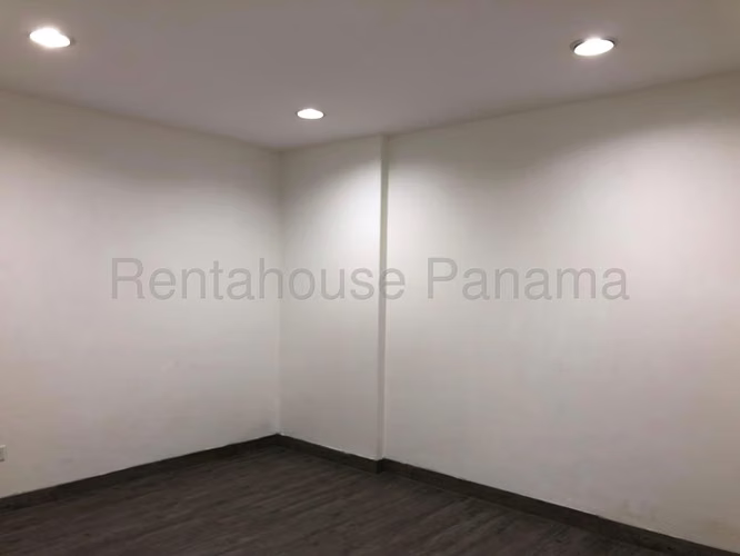 Venta de local comercial en Rio Abajo AK - Imagen 8