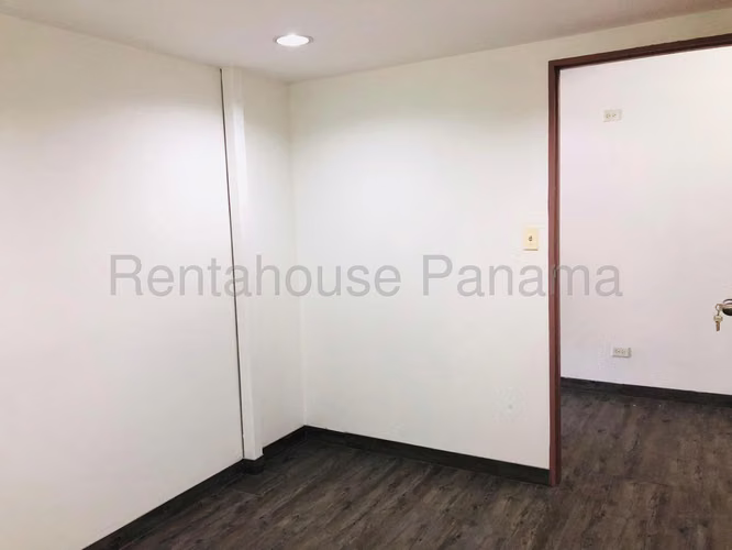 Venta de local comercial en Rio Abajo AK - Imagen 6