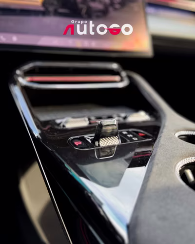 Lotus Eletre 2025