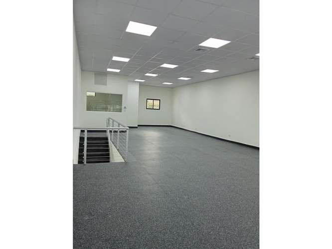 Alquiler de local comercial en PLAZA 50 | Calle 50 - Imagen 2