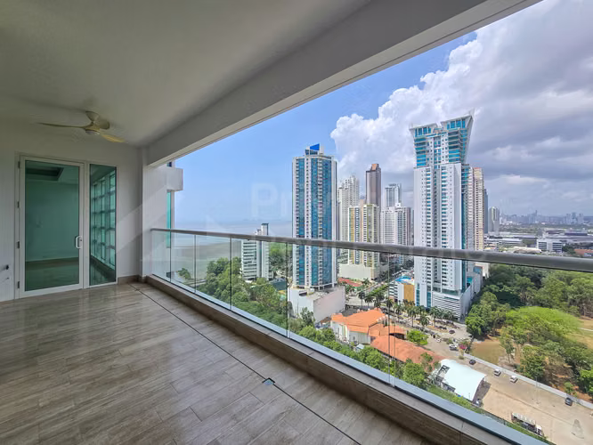Apartment for sale PH Aria Costa del Este