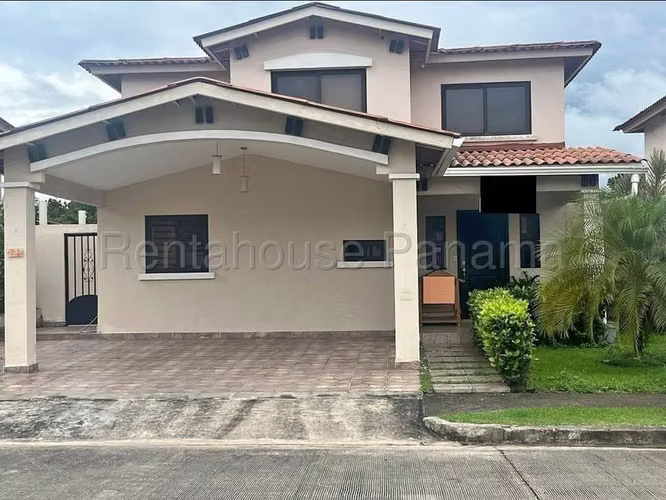 OPORTUNIDAD Vendo Casa en Costa Verde, CHORRERA. ABS