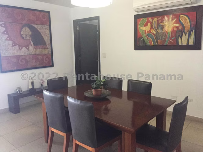 Apartamento en venta con vista al mar en Costa del Este YM