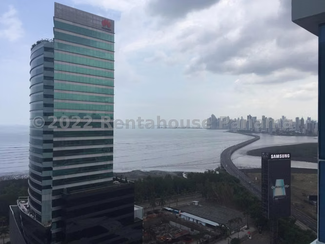 Apartamento en venta con vista al mar en Costa del Este YM