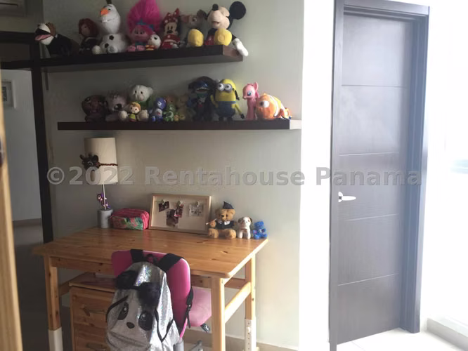 Apartamento en venta con vista al mar en Costa del Este YM