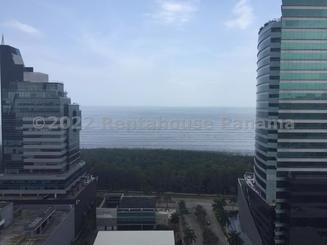 Apartamento en venta con vista al mar en Costa del Este YM