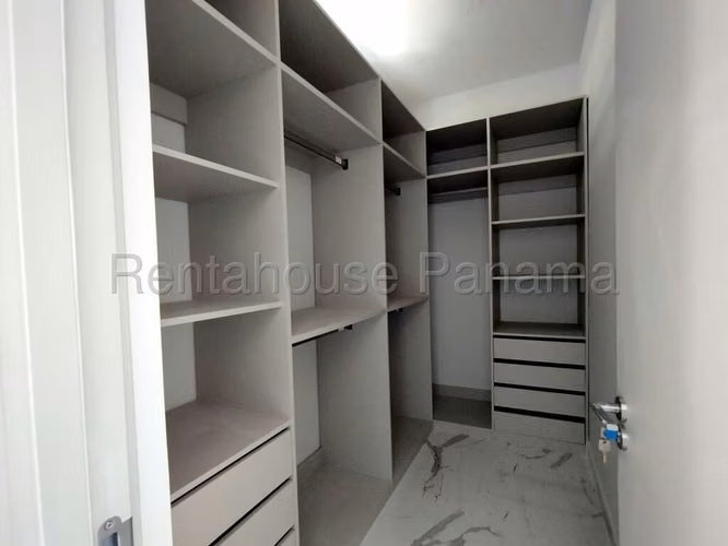 Casa en venta en Albrook YM
