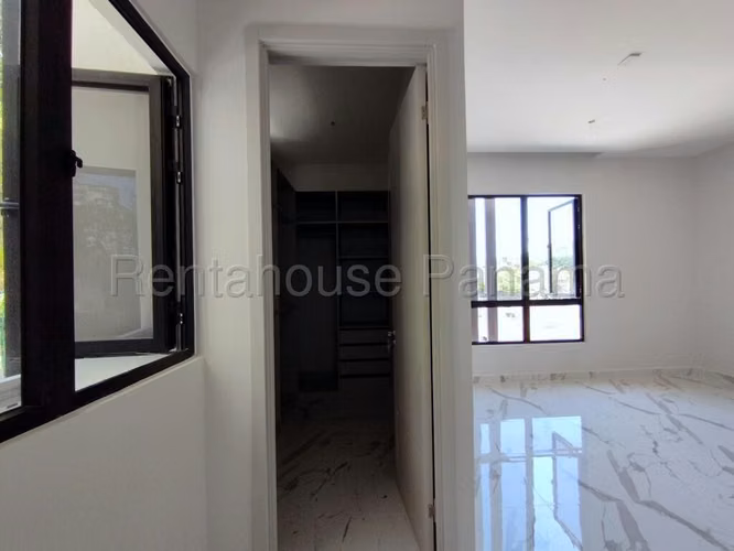 Casa en venta en Albrook YM