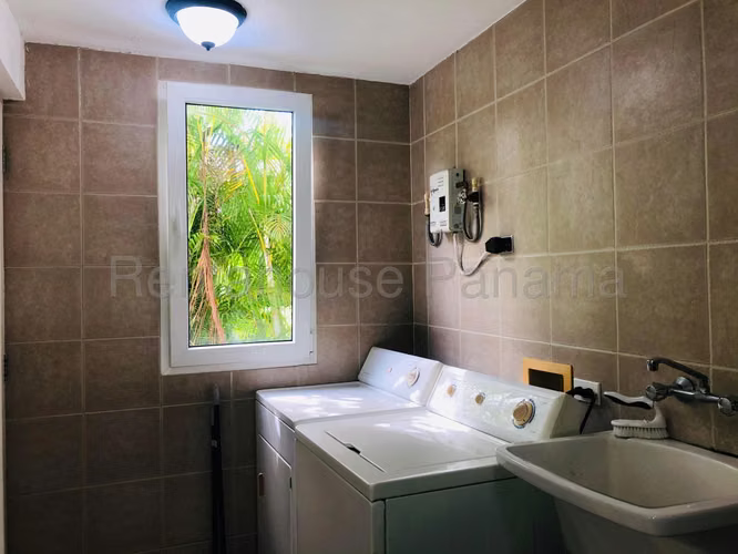 Casa en venta en Tucán Country Club en Cocolí YM