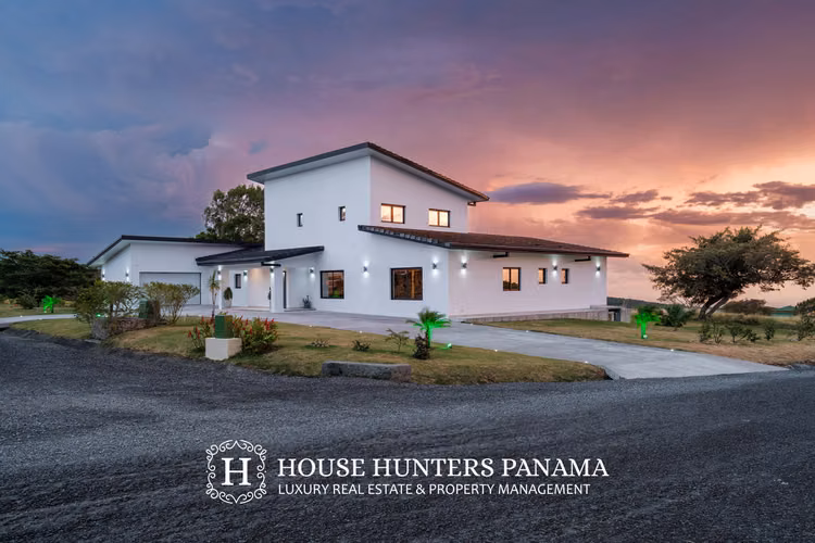 Casa Contemporánea en Boquete, Panamá