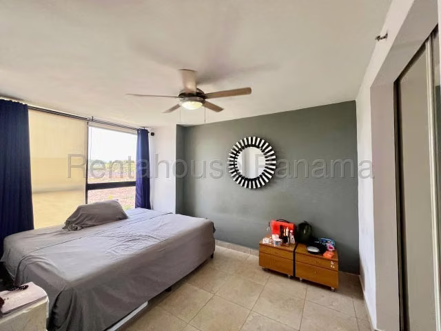 alquilo apartamento en condado del rey OF 26-6100