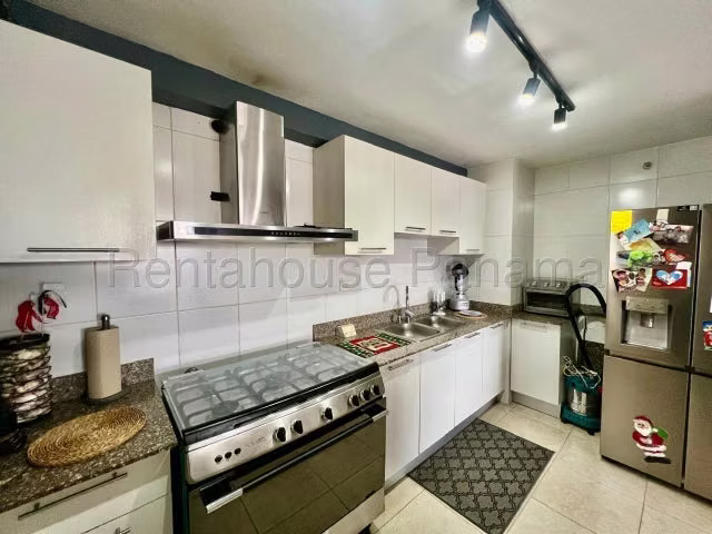 alquilo apartamento en condado del rey OF 26-6100