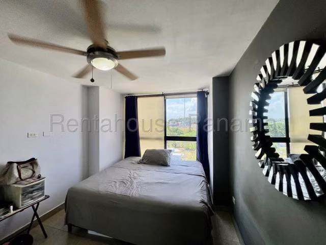 alquilo apartamento en condado del rey OF 26-6100