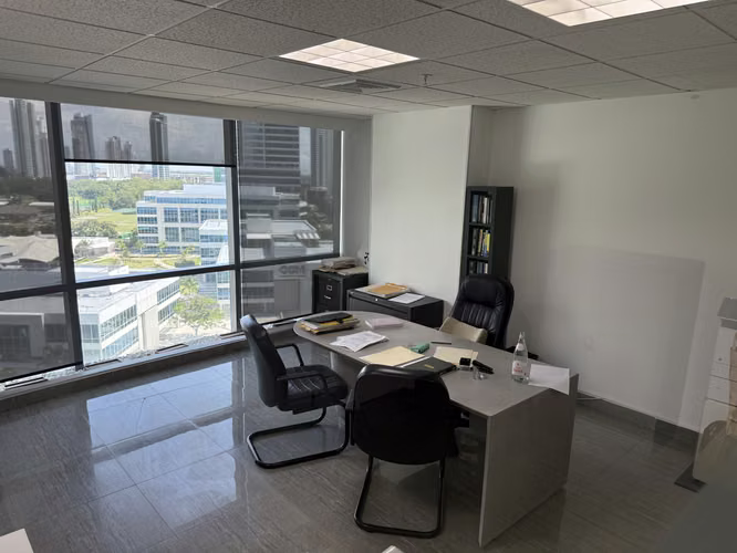 Oportunidad Venta/ Alquiler de Oficina en Costa del Este – Ubicación Corporativa Estratégica