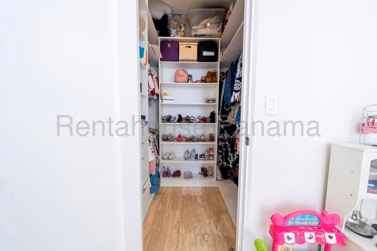 Apartamento en venta Punta Pacifica EH