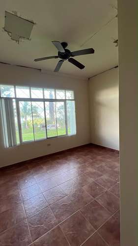 Terreno de 3,508 m² con Casa Principal, Cabaña y Piscina – Altos del María - Imagen 8
