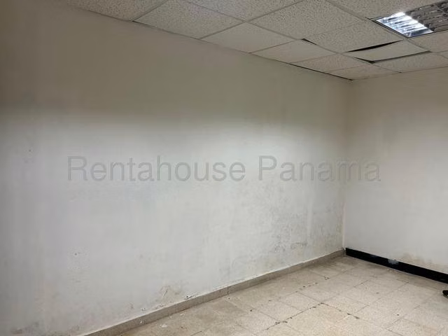 Local Comercial en Alquiler en Calidonia JG
