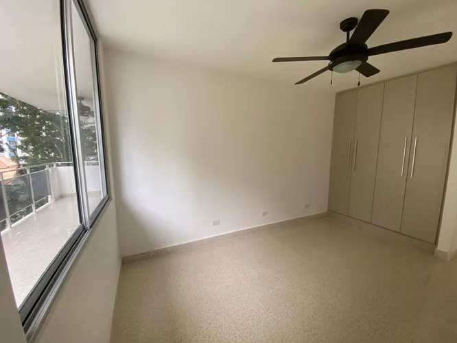 C312J SE VENDE AMPLIO APARTAMENTO  EN MARBELLA - Imagen 8