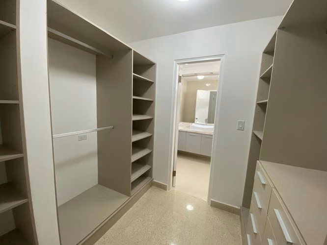 C312J SE VENDE AMPLIO APARTAMENTO  EN MARBELLA - Imagen 9