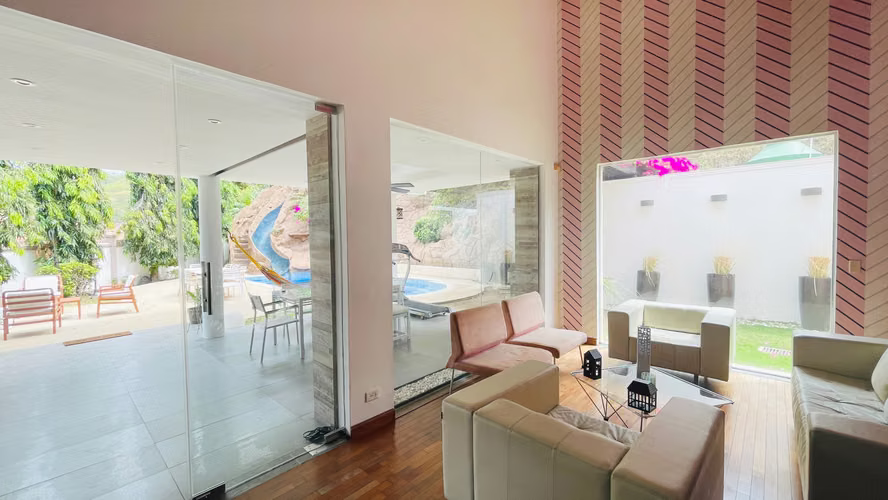 Venta de casa en Altos de Panamá   AK