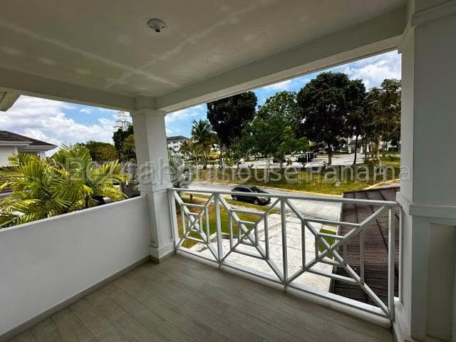 Casa en venta en Bijao YM