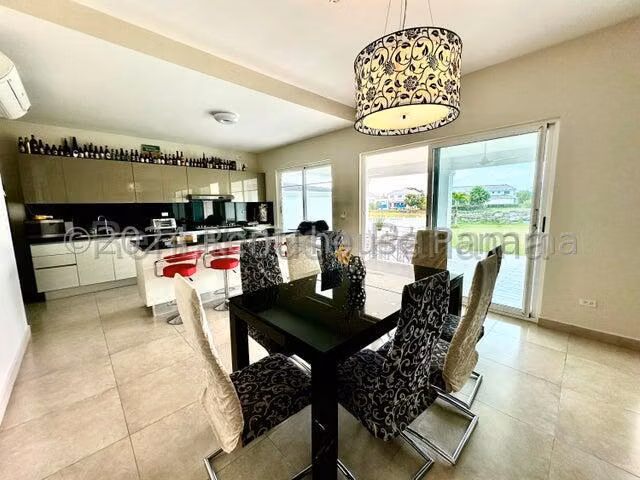 Casa en venta en Bijao YM