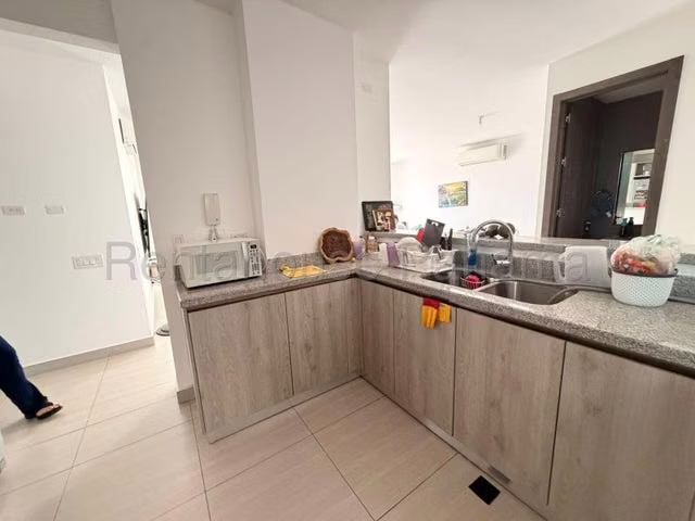 alquilo apartamento en costa del este OF 26-5675