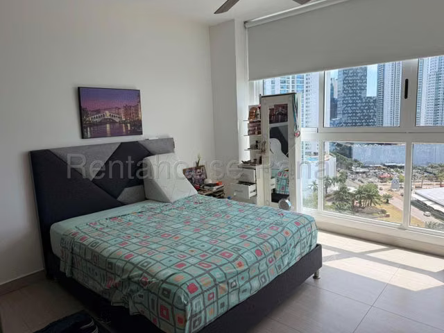 alquilo apartamento en costa del este OF 26-5675
