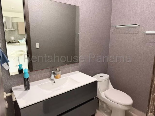 alquilo apartamento en costa del este OF 26-5675