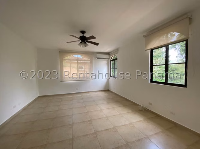 Casa en venta en Clayton YM